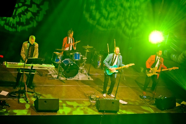 Tom Angel & The Smarties